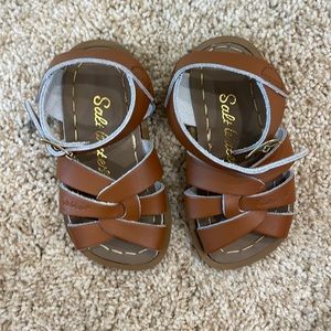Salt water sandals size 5